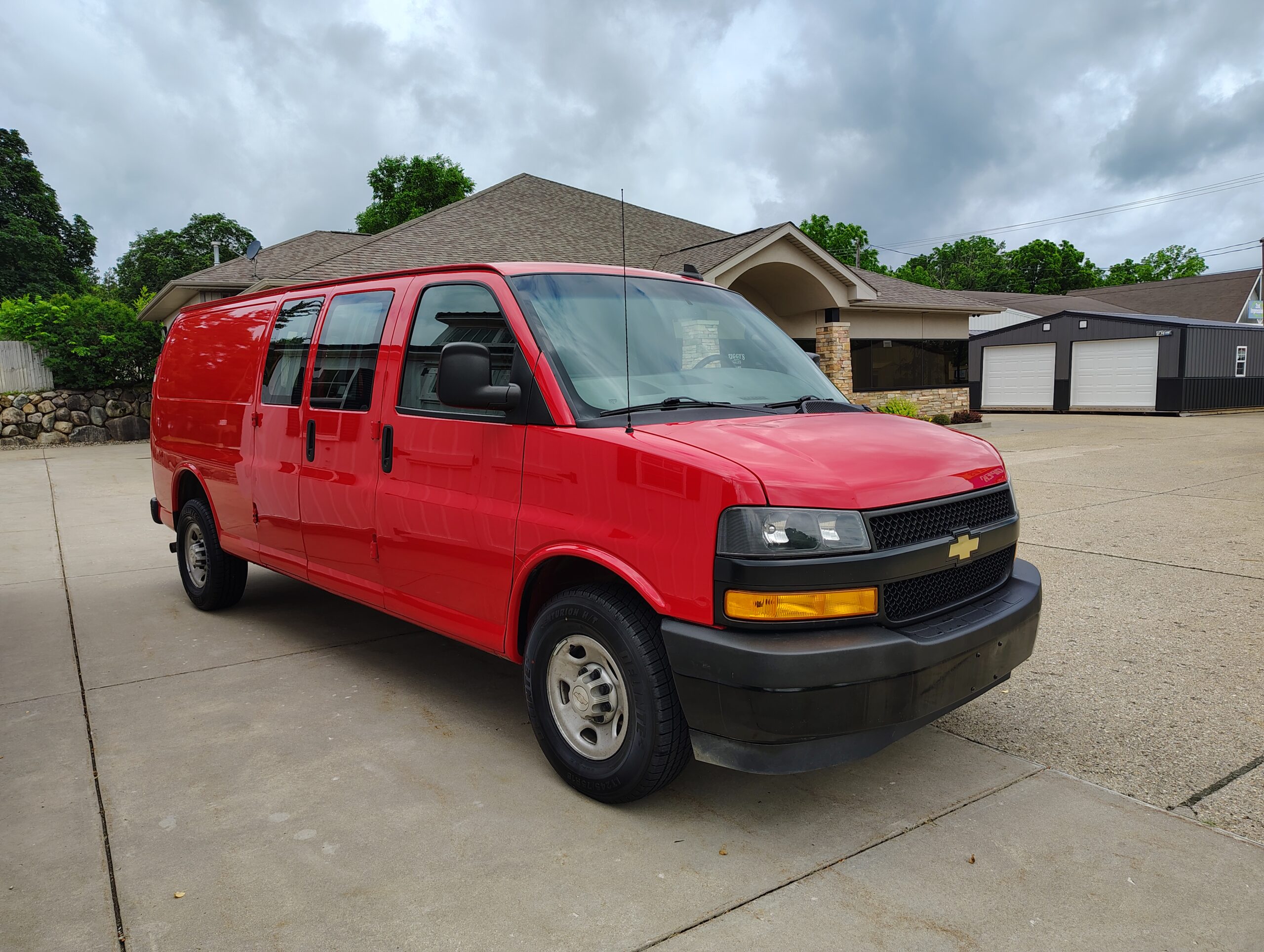 chevrolet express cargo 2019 1GCWGBFB7K1218136 image chevrolet express cargo 2019 1GCWGBFB7K1218136 image